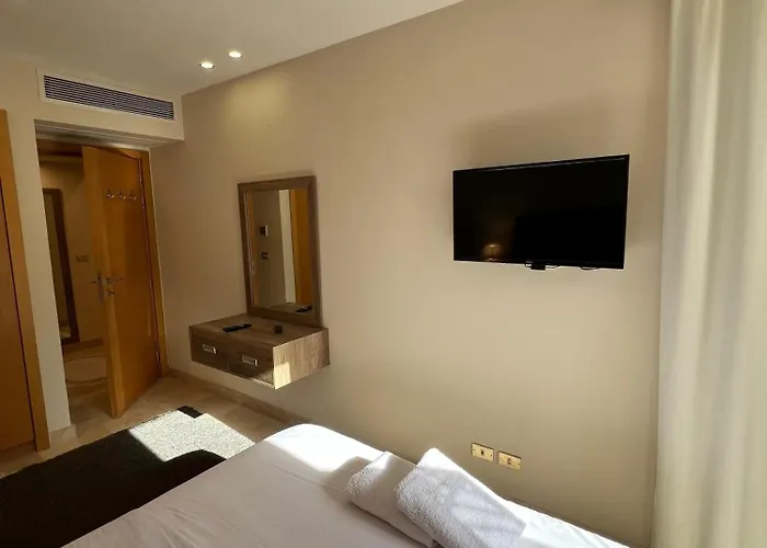 Ground Floor 1 Bedroom Scrub Unit In El Gouna *